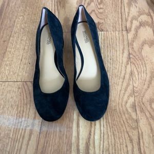 New Michael kors shoes size 7M color black